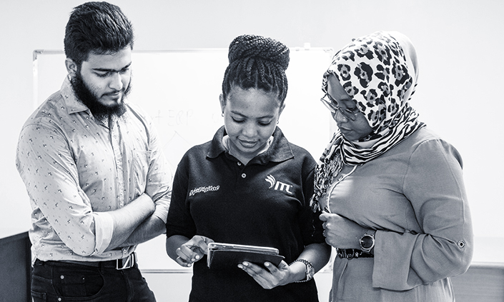 BLACK AND WHITE TEMPLATE 2Artboard 1 copy